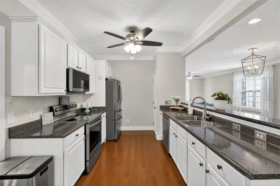 153 Drayton Circle, Brunswick, GA 31525 - Image #2