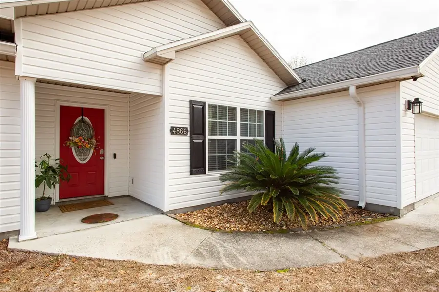 4866 Stanfield Circle, Blackshear, GA 31516 - Image #2