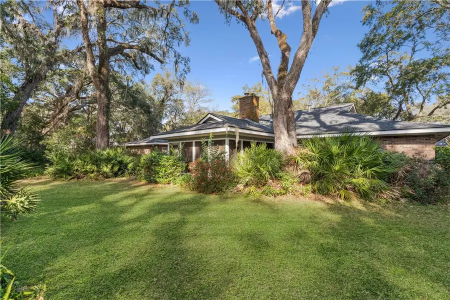 219 Five Pounds Road, Saint Simons Island, GA 31522 - Image #2