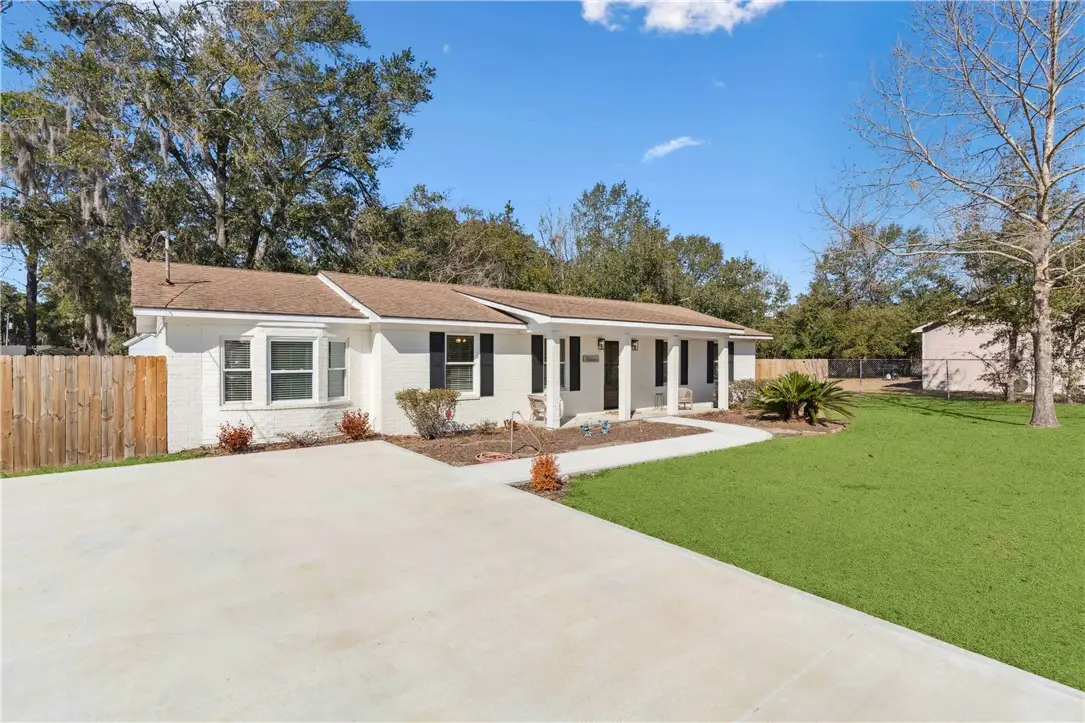 1015 Elbert Street, Darien, GA 31305 - Image #1