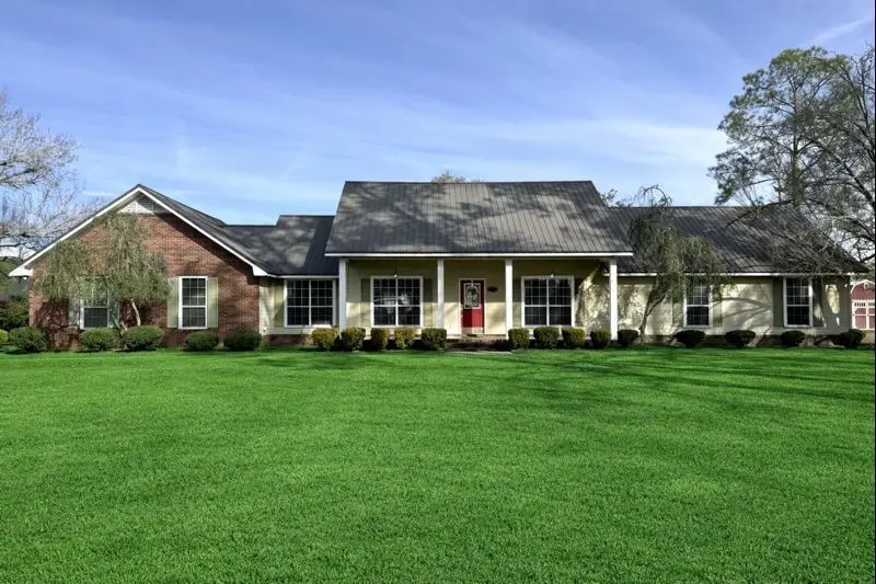 236 Bacon Street, Jesup, GA 31545 - Image #1