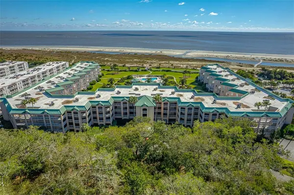 1400 Ocean Boulevard #124, St Simons Island, GA 31522