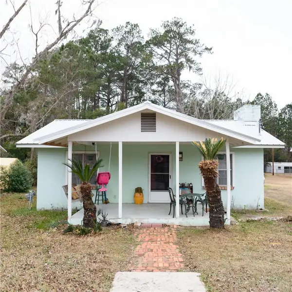 911 Hendry Street, Blackshear, GA 31516