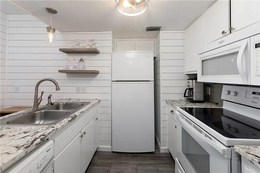 1524 Wood Avenue #208, Saint Simons Island, GA 31522 - #2