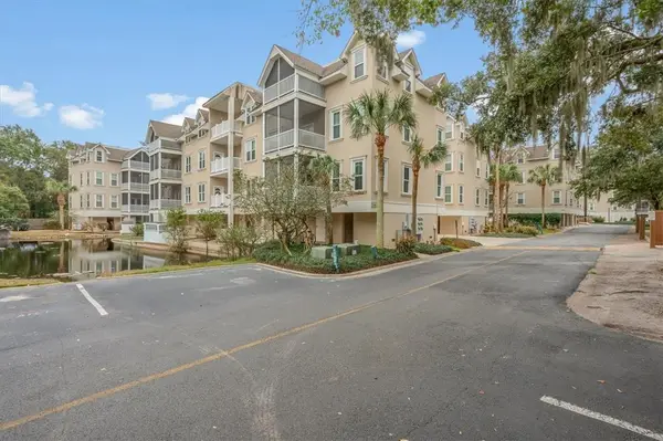 118 Shady Brook Circle #101, St Simons Island, GA 31522