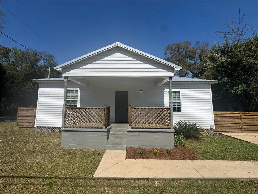 801 R Street, Brunswick, GA 31520 - #2