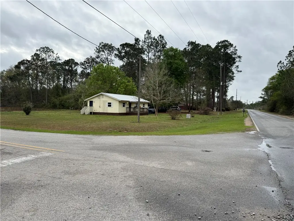 828 Knox Street, Nahunta, GA 31553 - #1