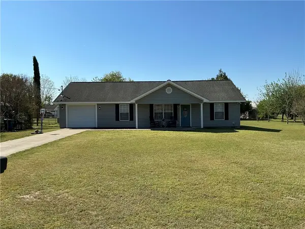 4078 Meadow Circle, Blackshear, GA 31516