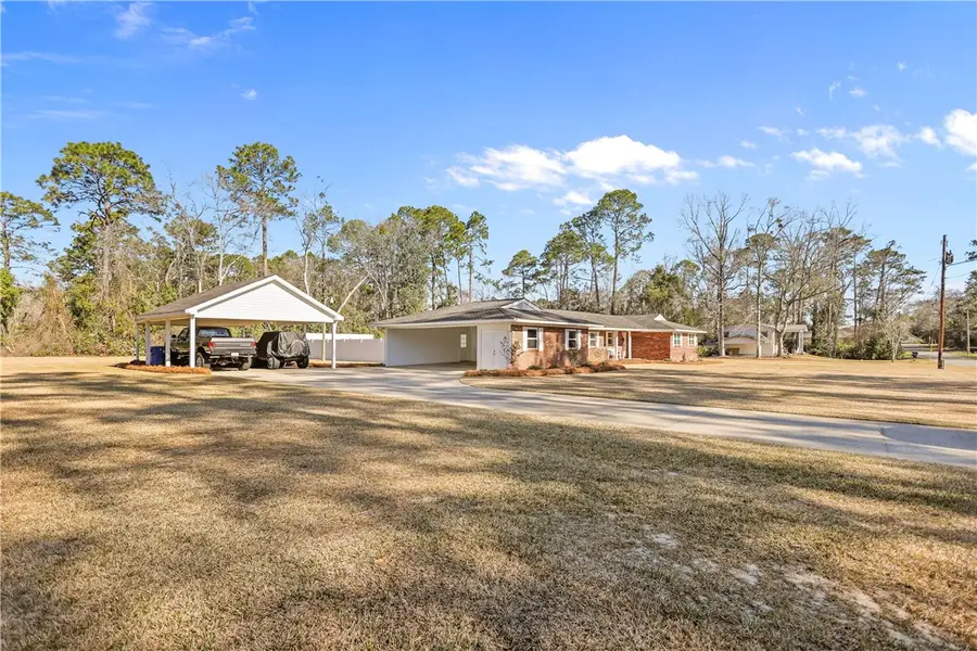 548 S 5th Street, Jesup, GA 31545 - #2