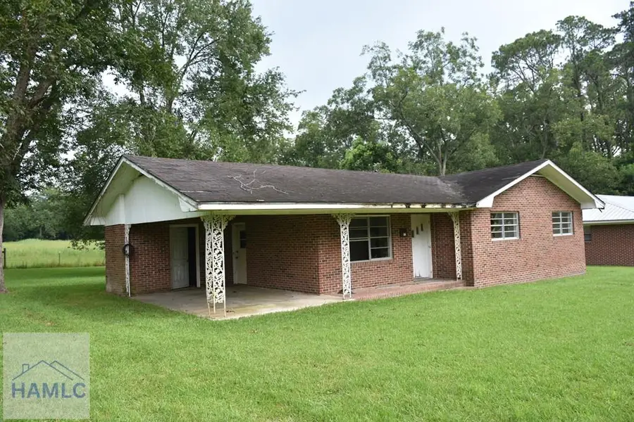 305 South Baker Street, Glennville, GA 30427 - Image #3