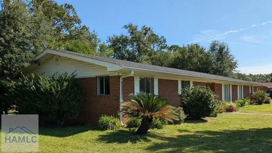 118 Charlton Street, Jesup, GA 31545 - Image #2