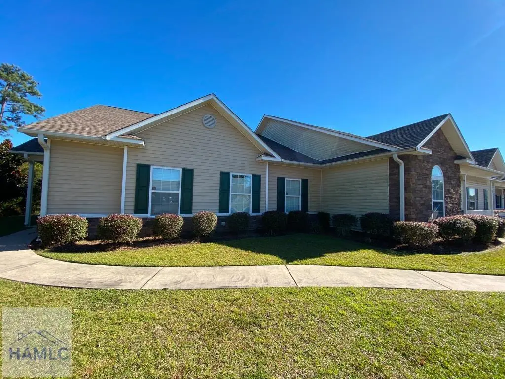 401 Barry Mccaffrey Boulevard #E1, Hinesville, GA 31313 - Image #1