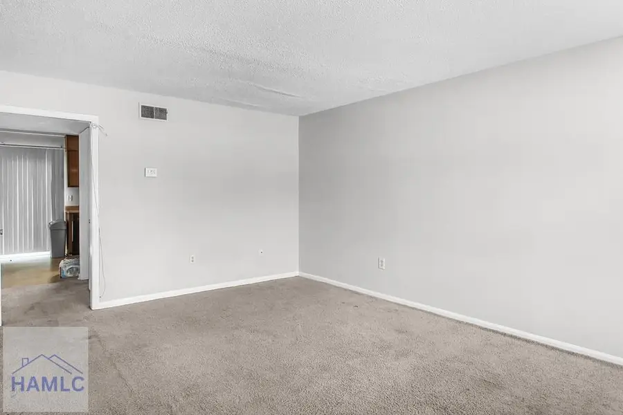 1100 Pineland Avenue #5C, Hinesville, GA 31313 - Image #3