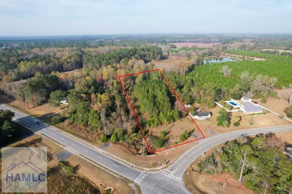 102 Highsmith Avenue, Screven, GA 31560