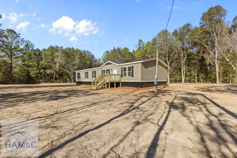 193 Hugh Gordon Se, Ludowici, GA 31316 - Image #2