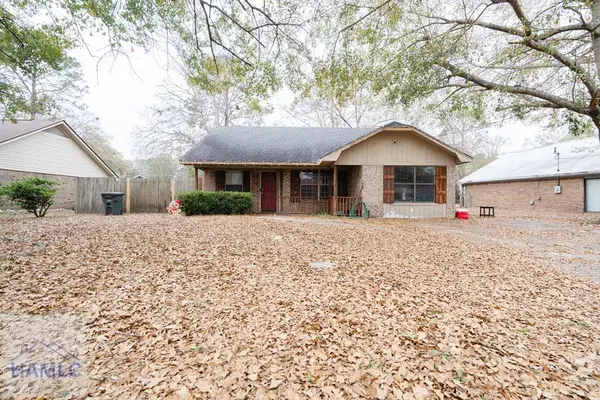 808 Hidden Hollow Circle, Hinesville, GA 31313