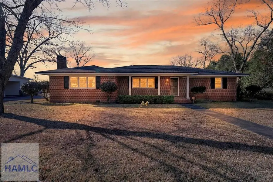 111 Banks Street, Glennville, GA 30427 - Image #2