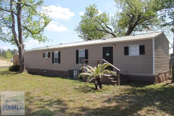 514 Walker Lane, Baxley, GA 31513