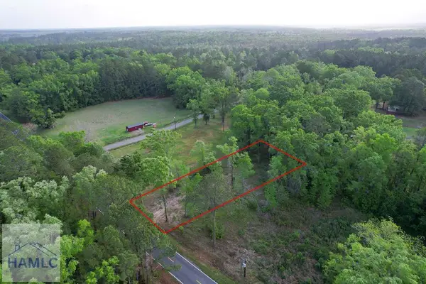 402 Altamaha Park Road, Brunswick, GA 31525