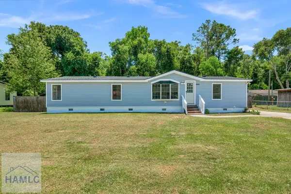 808 Meadow Lake Drive, Hinesville, GA 31313