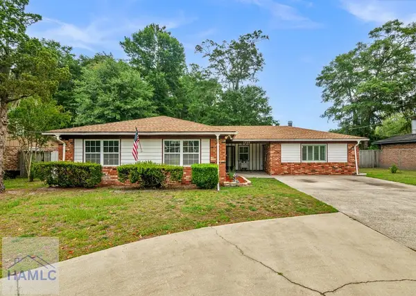 1046 Live Oak Drive, Hinesville, GA 31313