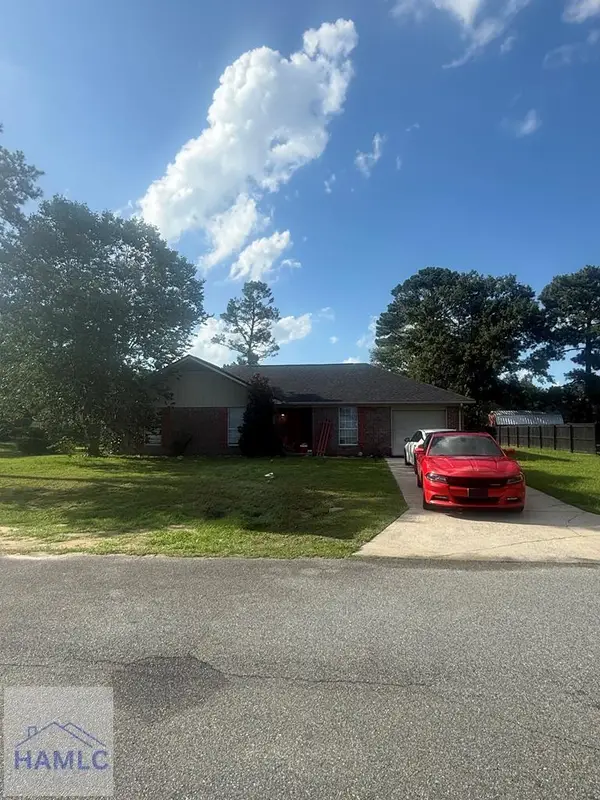 33 W Kenny Drive, Hinesville, GA 31313