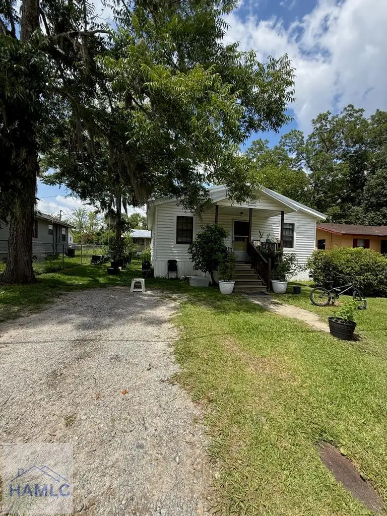 717 Poplar Street, Jesup, GA 31545 - #1