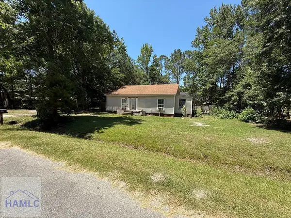 84 Gorham Street, Pembroke, GA 31321