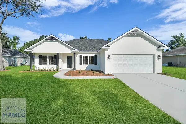2049 Photonia Avenue, Jesup, GA 31546
