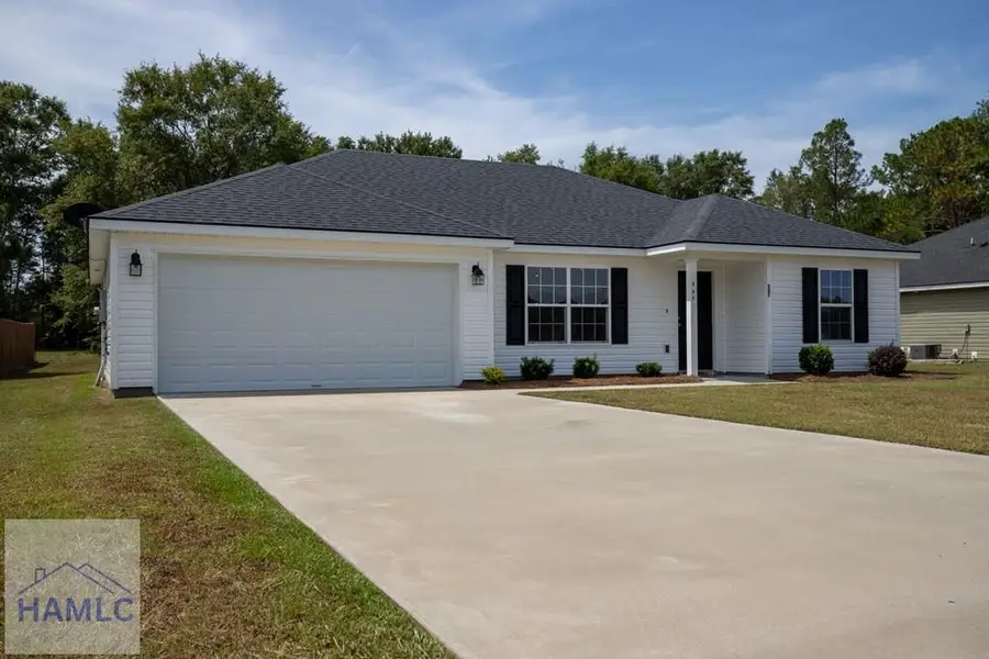 207 Bull Street, Glennville, GA 30427 - #2