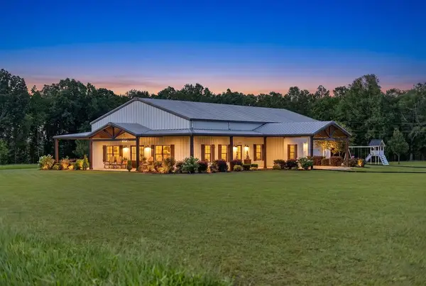 318 Cass Burnham Road, Eastman, GA 31023