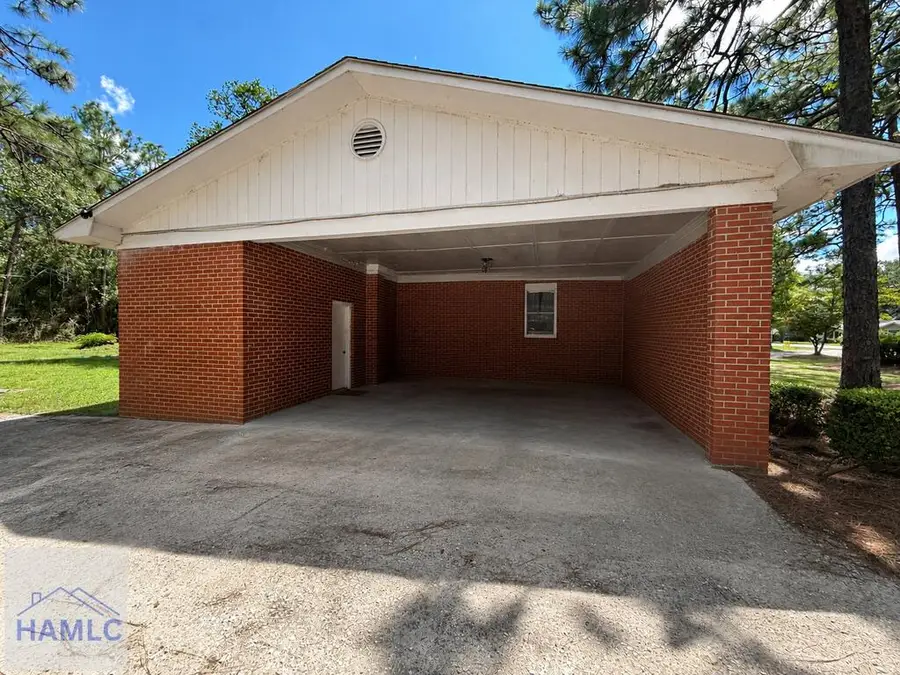 1394 Oak Street, Jesup, GA 31545 - #2