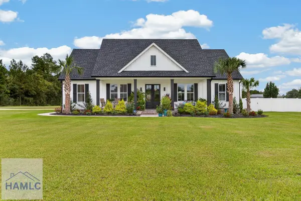 25 Hayden Lane, Jesup, GA 31545