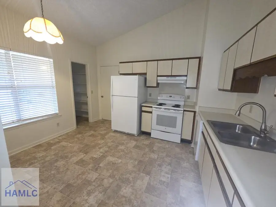 1001 Ridgeland Drive, Hinesville, GA 31313 - #3