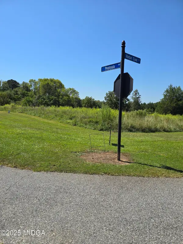 402 Harbor Cove Drive, Macon, GA 31220