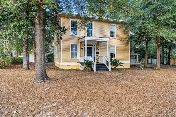 66 Merritt Street, Hawkinsville, GA 31036