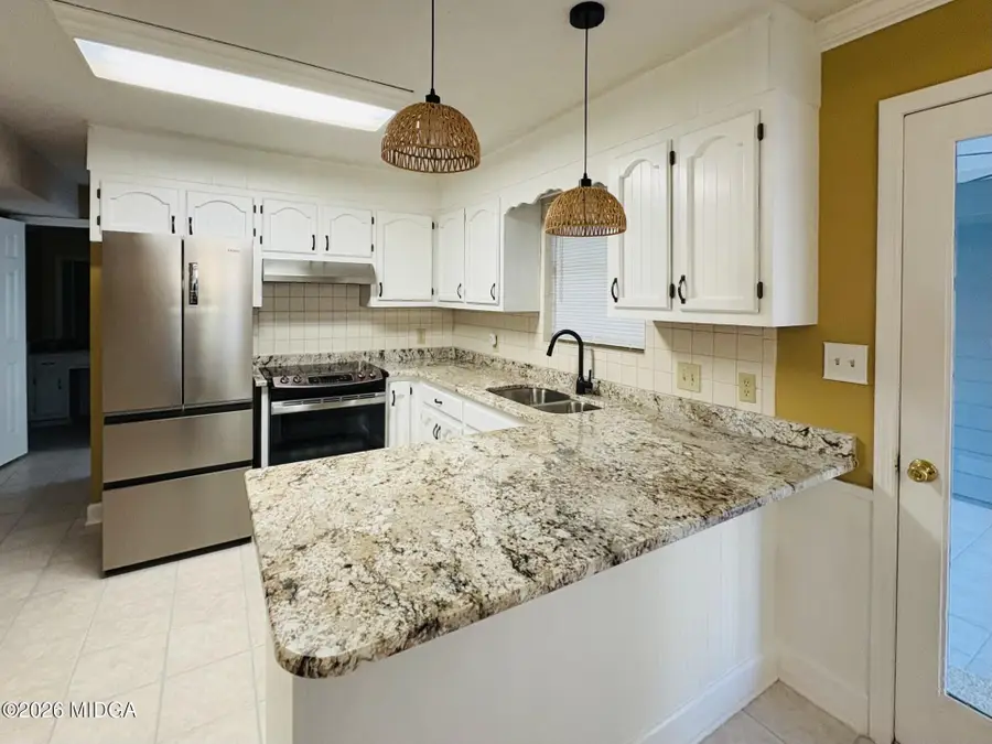 200 Williamsburg Avenue, Warner Robins, GA 31088 - #3