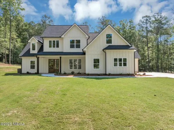 158 Rivers Edge Drive, Forsyth, GA 31029