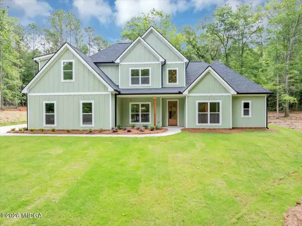 160 Rivers Edge Drive, Forsyth, GA 31029