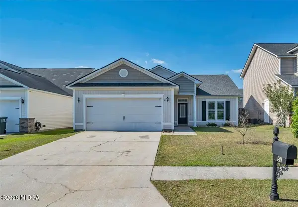 61 Chapel Lake N, Savannah, GA 31419