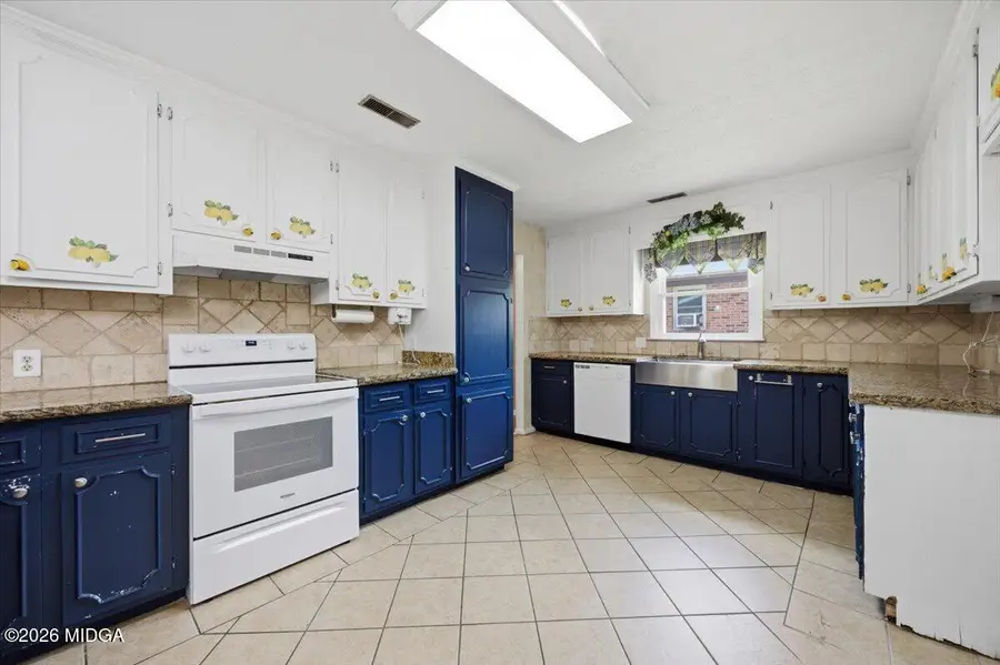 3269 Lennox Drive, Macon, GA 31204 - #3