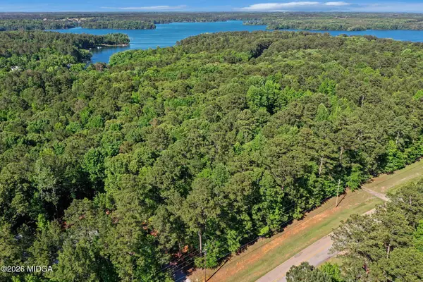 13 Harbor Drive, Eatonton, GA 31024