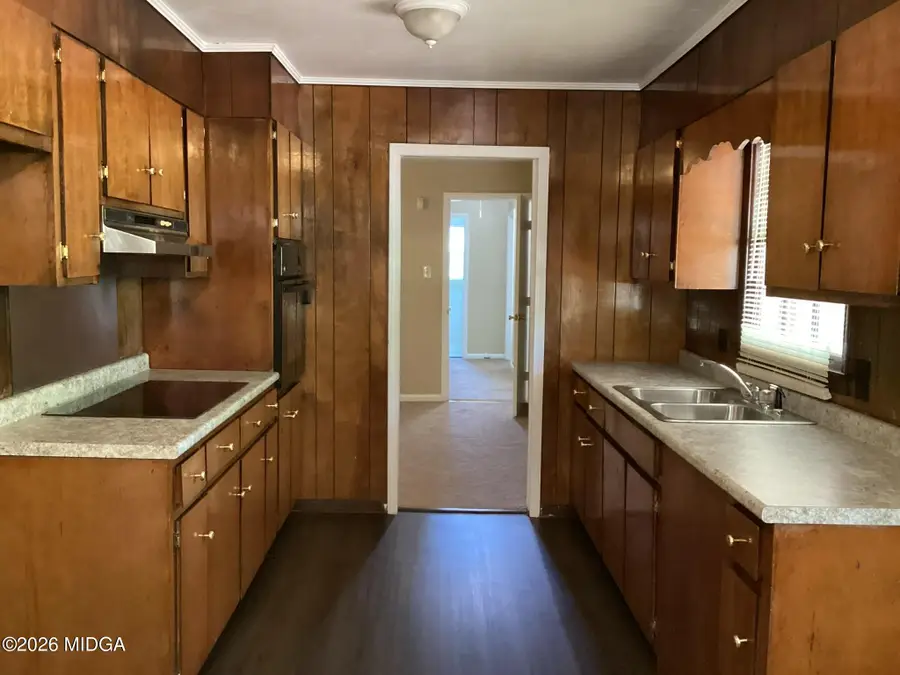 1481 Westminister Drive, Macon, GA 31204 - #3