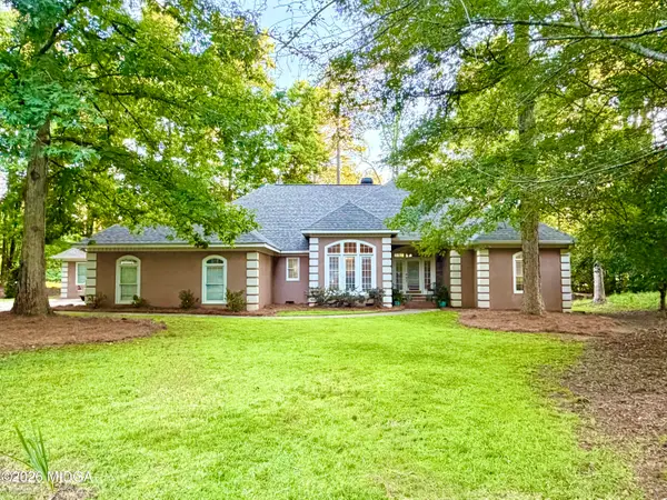 208 Cedar Knolls, Macon, GA 31220