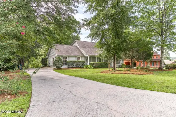 6806 Bay Point Drive, Macon, GA 31220