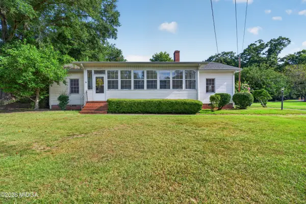 365 W Johnston Street, Forsyth, GA 31029