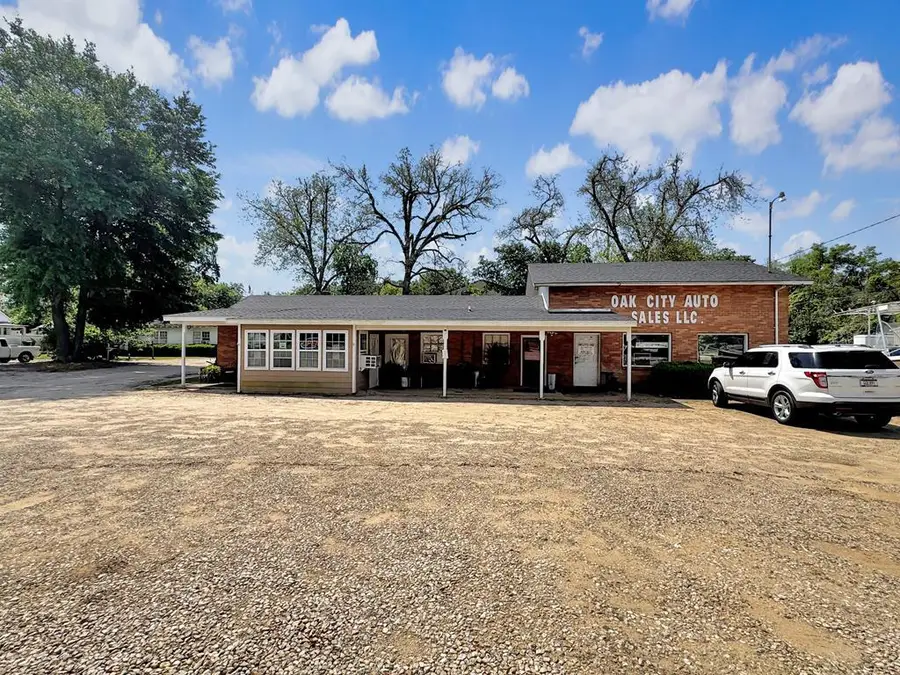 502 Planter Street, Bainbridge, GA 39817 - #2