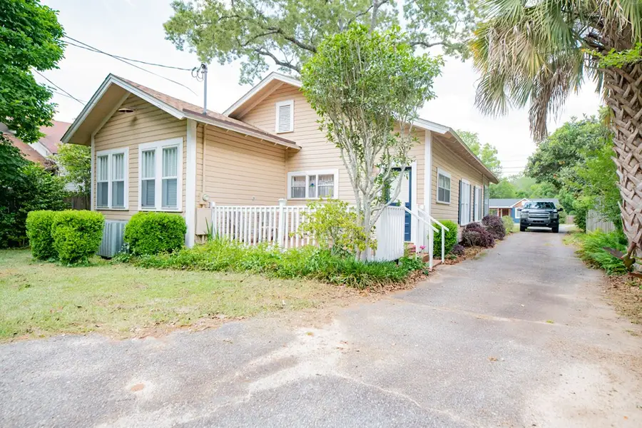 632 E. Evans St, Bainbridge, GA 39819 - #3