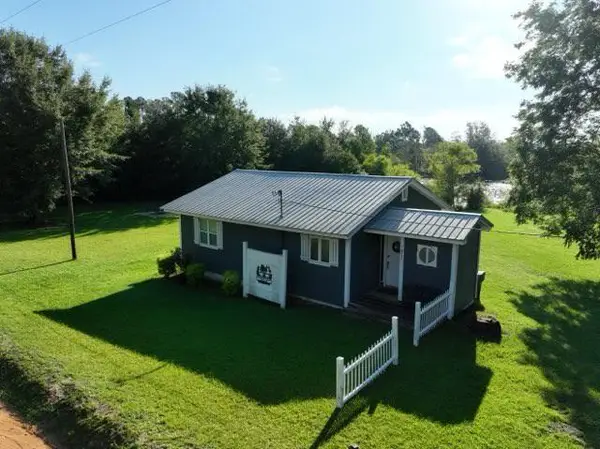 7811 Paradise Dr, Donalsonville, GA 39845