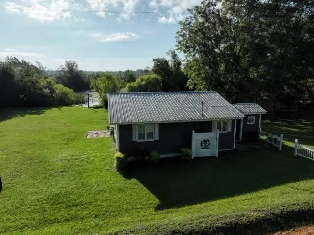 7811 Paradise Dr, Donalsonville, GA 39845 - #3